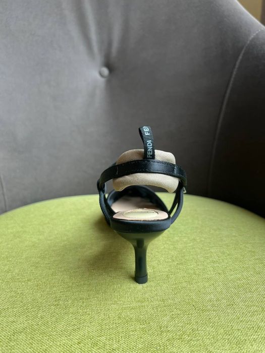 Pantofi Fendi 35-42
