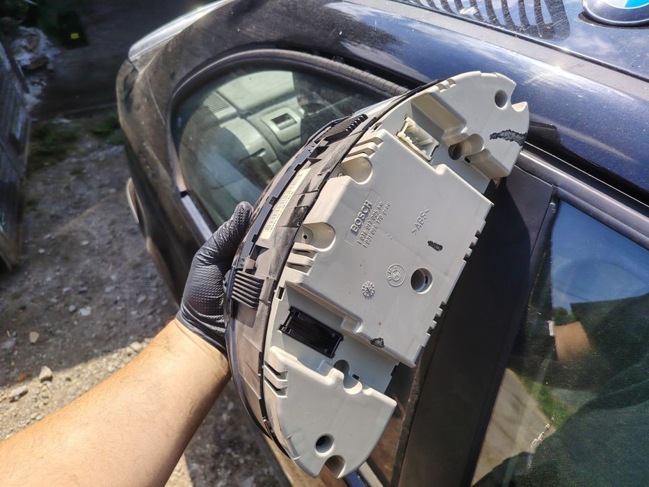 Бъбреци, километраж и емблема за BMW E46 компакт БМВ е46