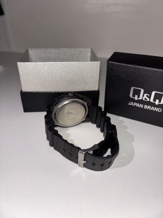 Ceas barbati Q&Q rezistent la apa