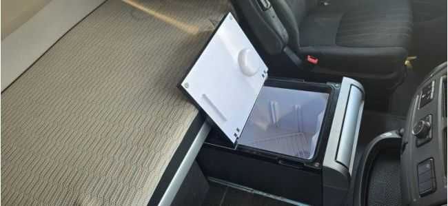 Cap tractor DAF XF 480