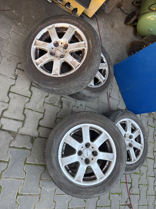 Vand set cauciucuri cu jante aliaj r16 vw  5x112 108 r16 ford logan