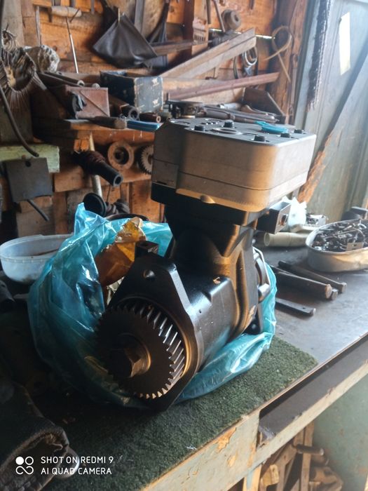 Продам компрессор