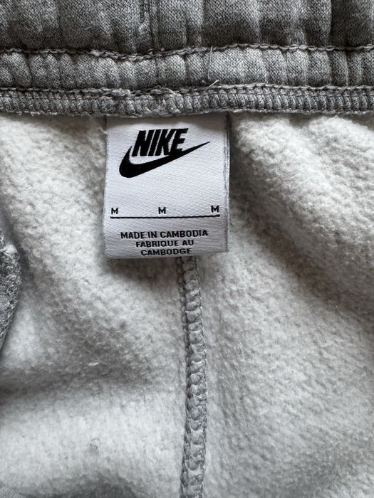 Чисто ново долнище Nike