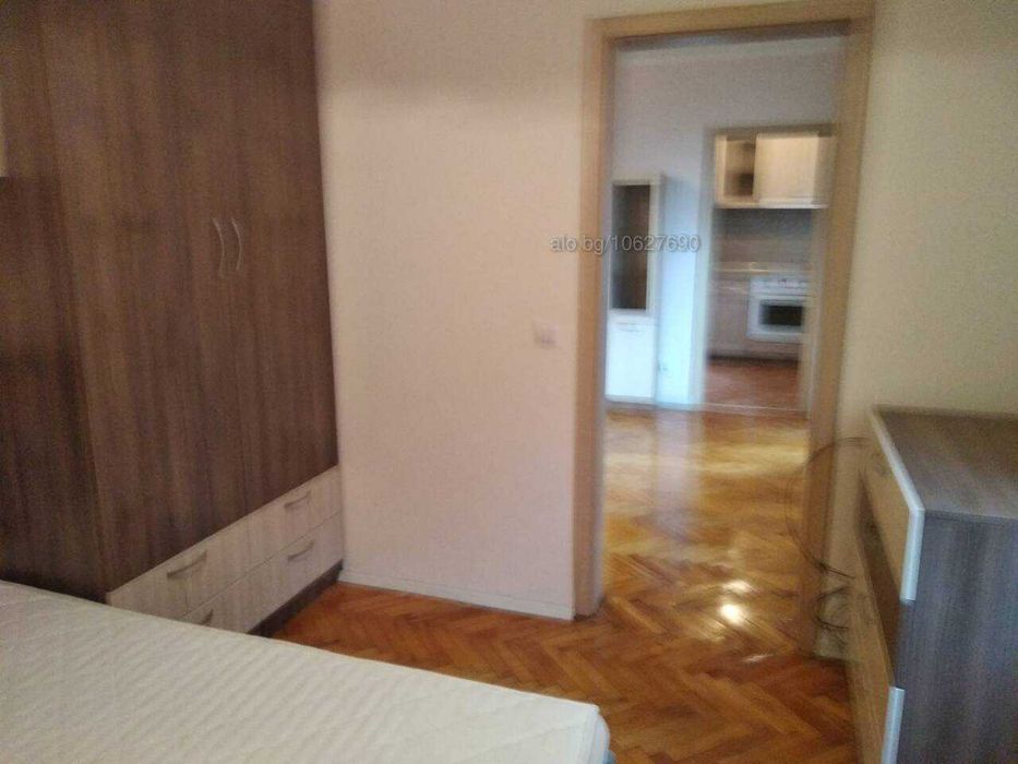 Двустаен апартамент, гр. В.Търново, до бул.Н.Габровски