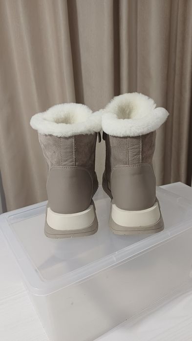 Кроссовки женские зимние