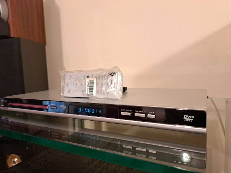 Dvd player ultra slim  Philips DVP5140  nefolosit in cutie
