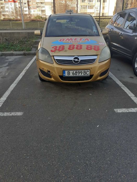 Продавам Опел Зафира 1.6