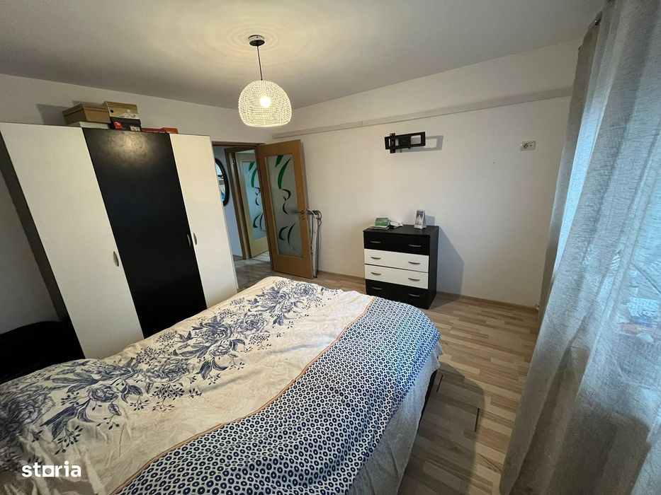 Apartament  3 camere -Zona Sud - 70 mp  - 78000 euro  negociabil