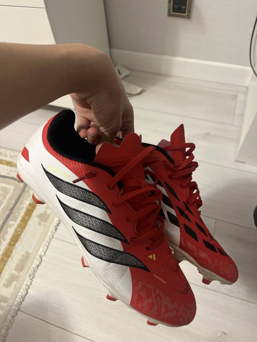 Бутсы адидас предатор академи