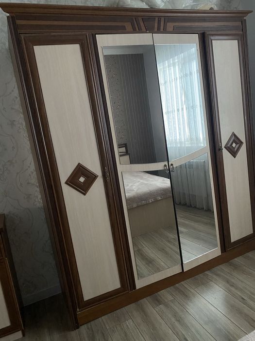 Спальный гарнитур