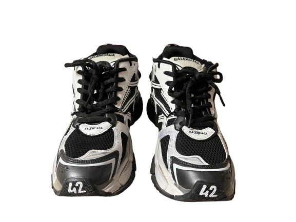 Balenciaga Runner