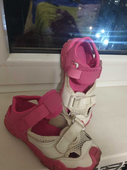 Сандали на девочку