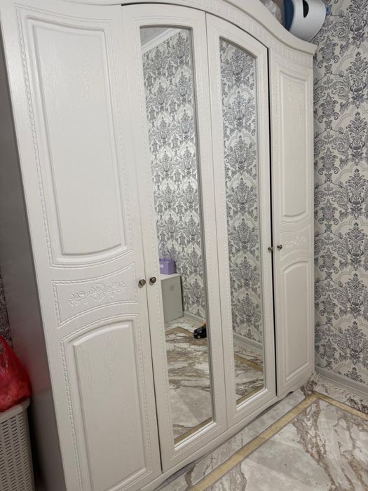 Спальный гарнитур сатылады