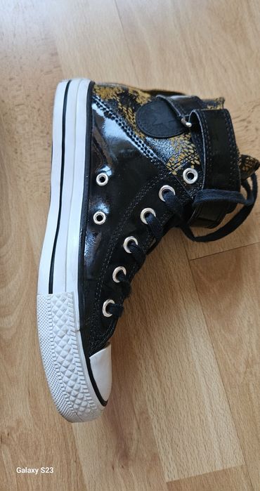 Converse femei piele
