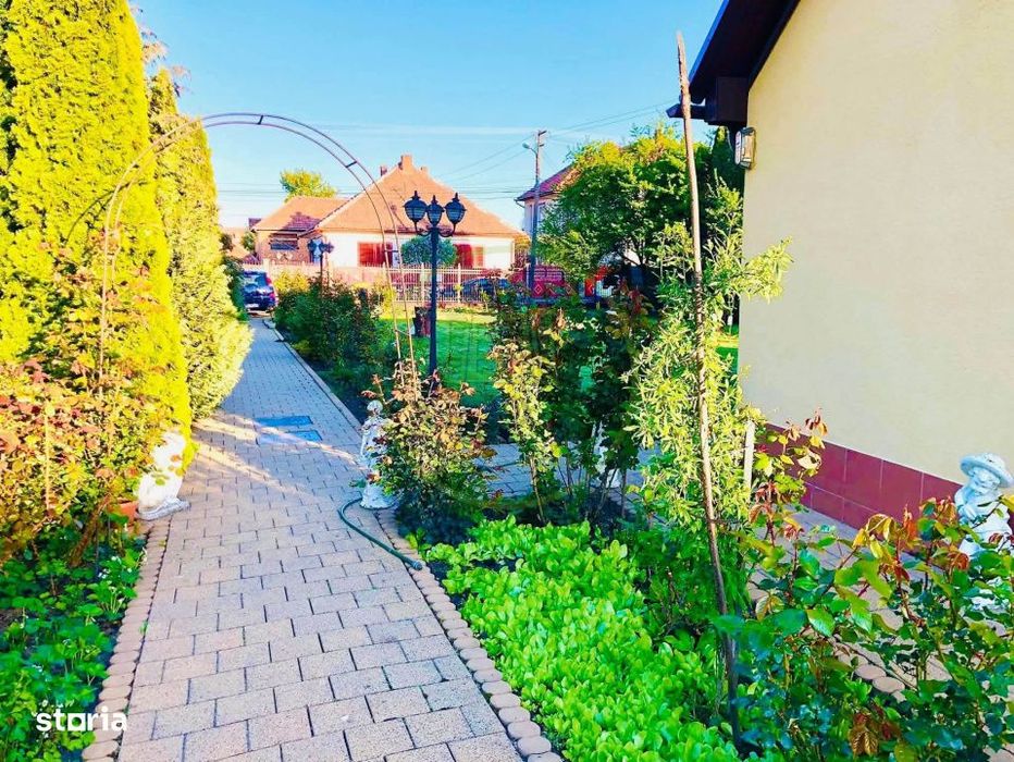 Casa de inchiriat-Calea Poplacii Rezidential sau activitati educationa