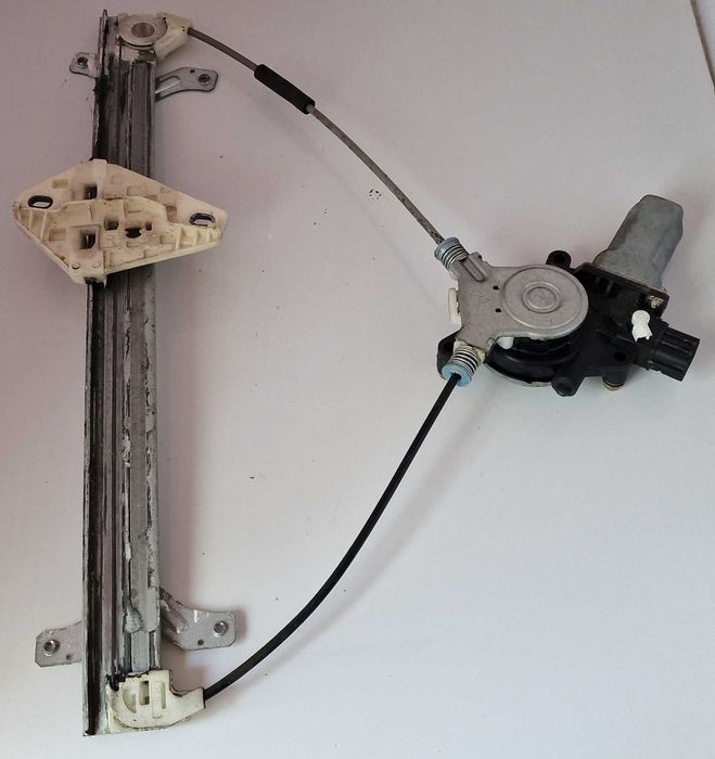 Преден Десен Стъклоповдигач Стъклоподемник Хонда Акорд 7 Honda Accord