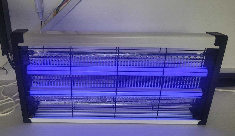 Elektr ultrabinafsha (UV) pashsha va chivin tuzogʻi (Lampa-killer)