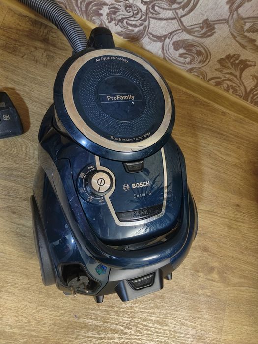 Пылесос, в хорошем состоянии