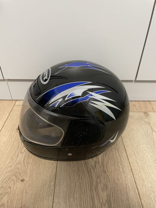 ! Продам Шлем QST
