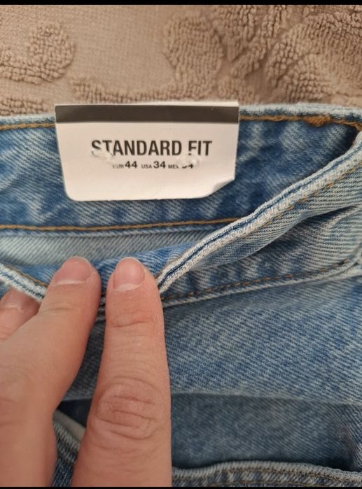 Blugi Pull&Bear standard fit