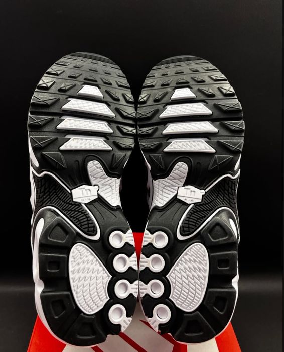 Nike Air Max Plus Drift Panda - 40,41,42,45,46