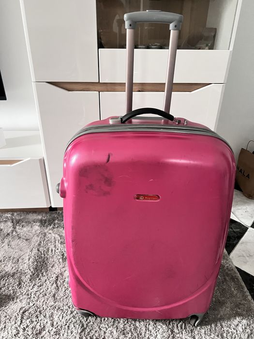 Valiză mare rigidă cu roți