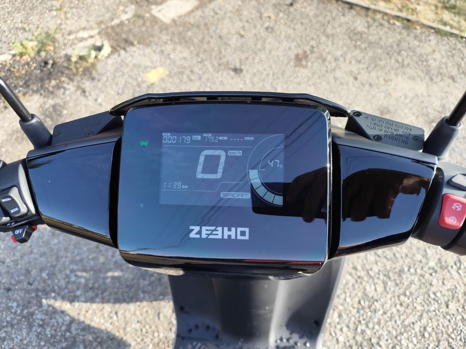 Scooter electric ZEEHO AE6+
