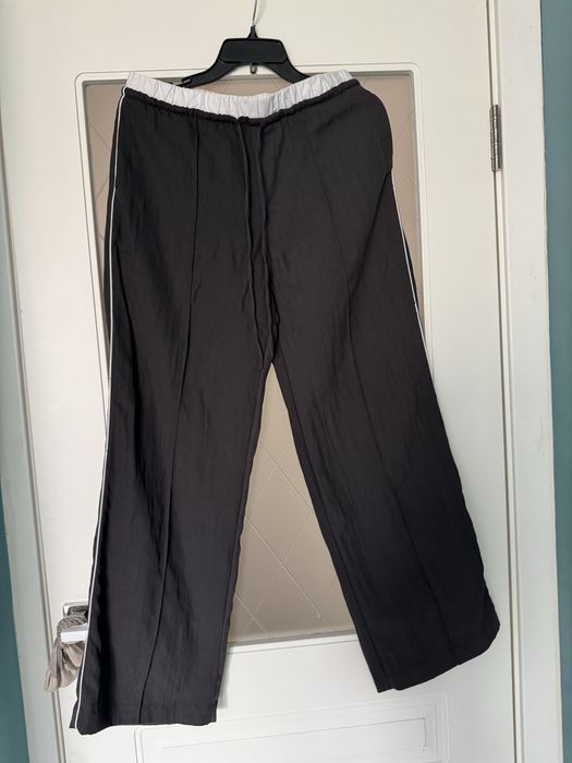 Джинсы, брюки Bershka Zara