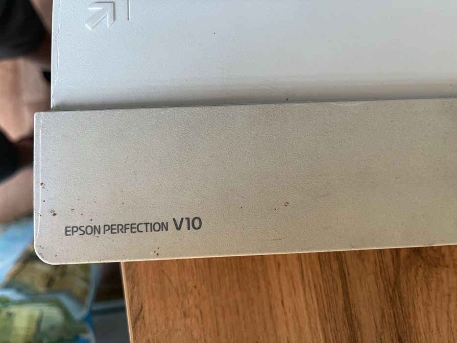 Сканер Epson v10