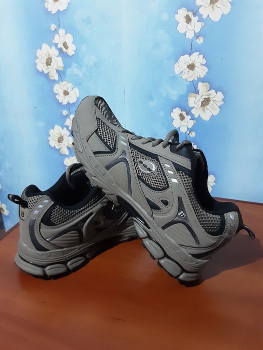 Продам новые красовки