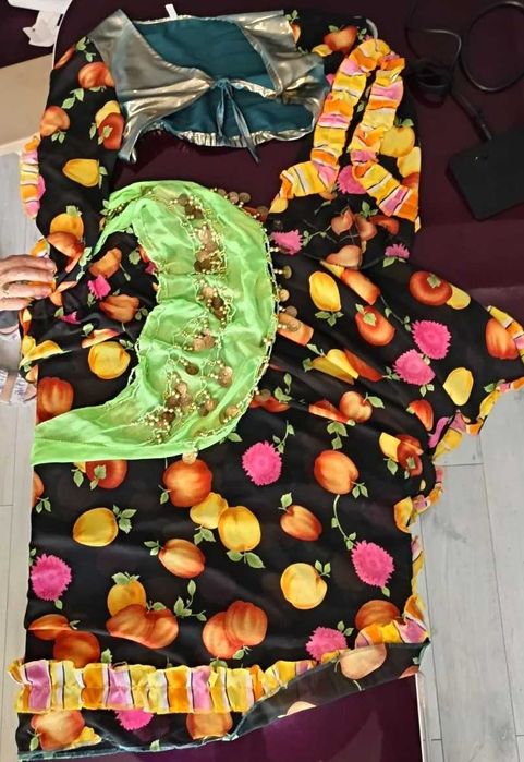 Стилизиран фолклорен костюм за момиче