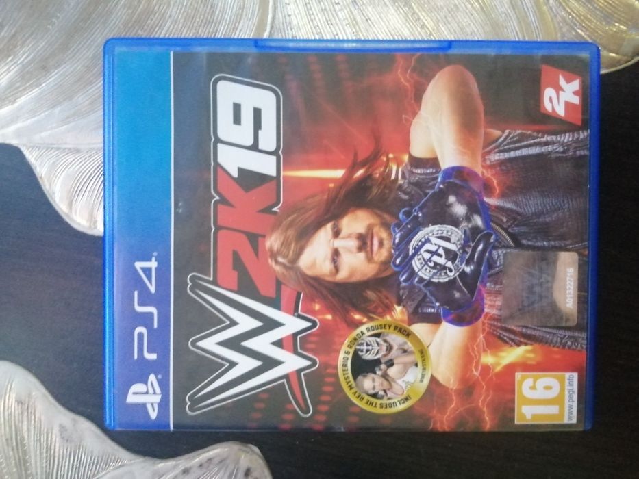 Vând/schimb jocuri playstation 4