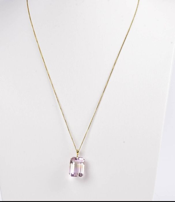 Colier aur 18k  cu pandantiv ametist 17.75 carate