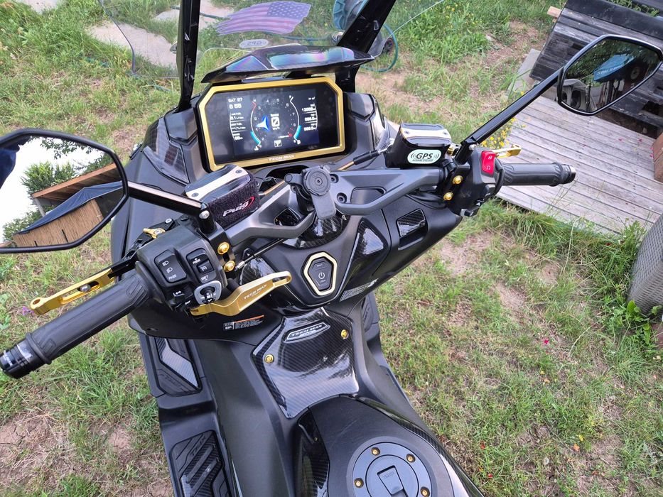 maxiscuter  Yamaha tmax 560 Tech Max