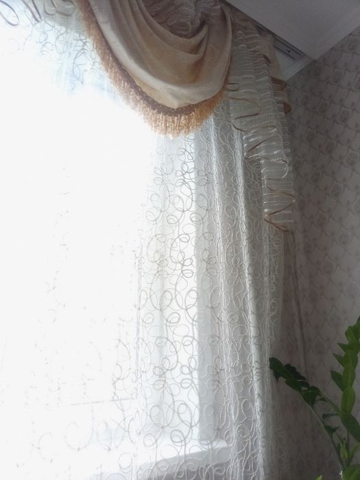 Продаю б/ у шторы в хорошем состоянии