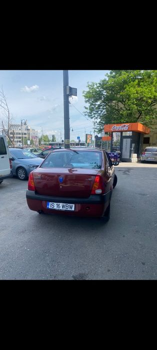 Vând Dacia Logan