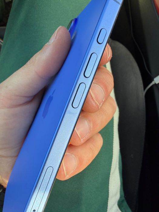 Vând iPhone 16 nou