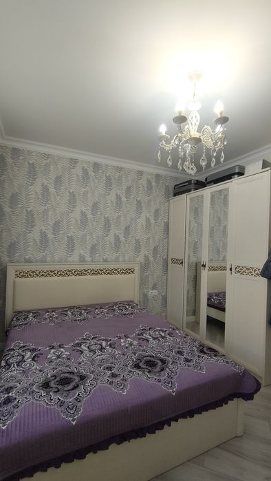 Продам спальный гарнитур