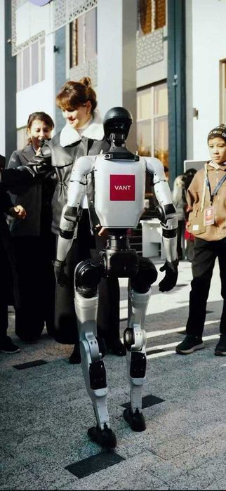 Unitree G1 — гуманоидный робот | Продажа и аренда