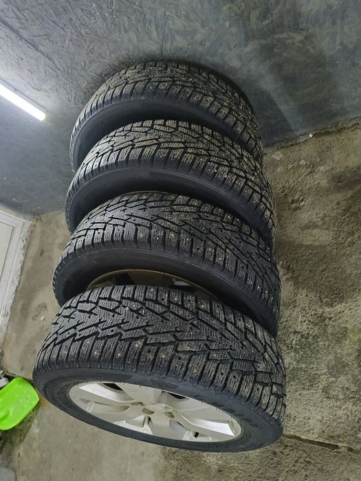 Диски с резиной на субару