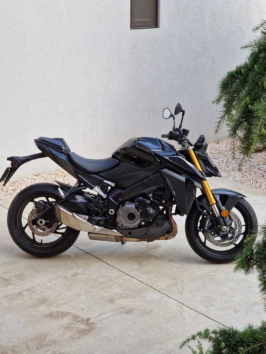 Suzuki GSXS 1000