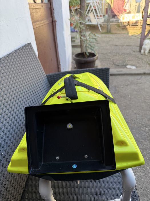 Vand Navomodel cu o cuva si Autopilot Alpha blue