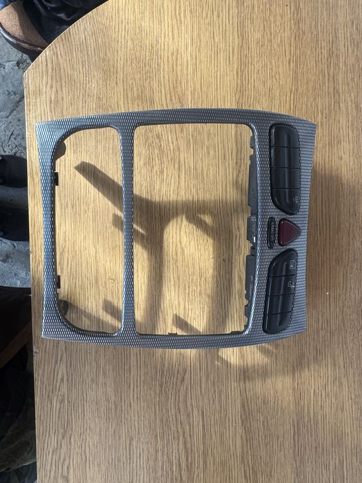 Части за Mercedes CLK W209