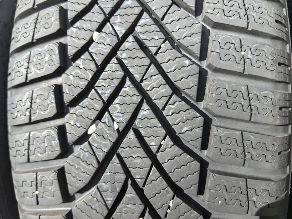 205/55/16 Фалкен ДОТ 2025 г - Като нови