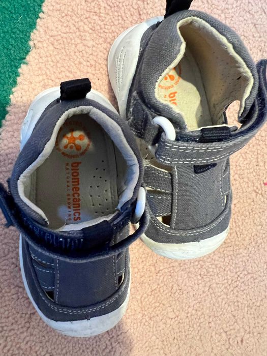 Biomecanics 18 pantofi sandale