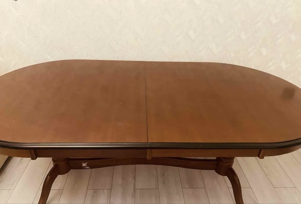 Продам малазийский стол!