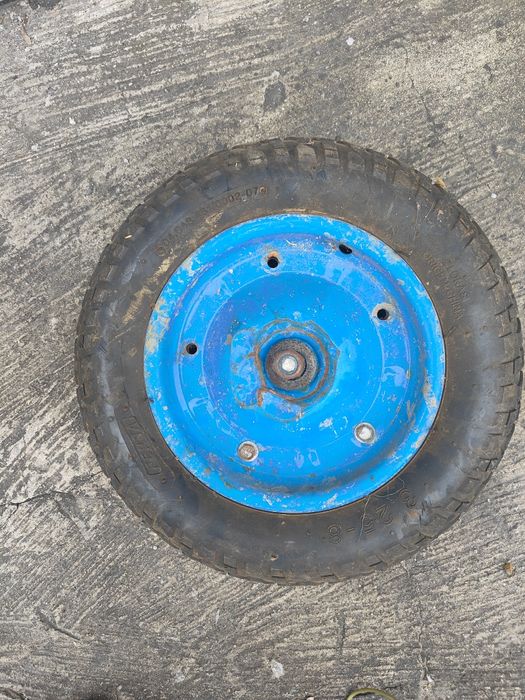 Продам колесо на тачку