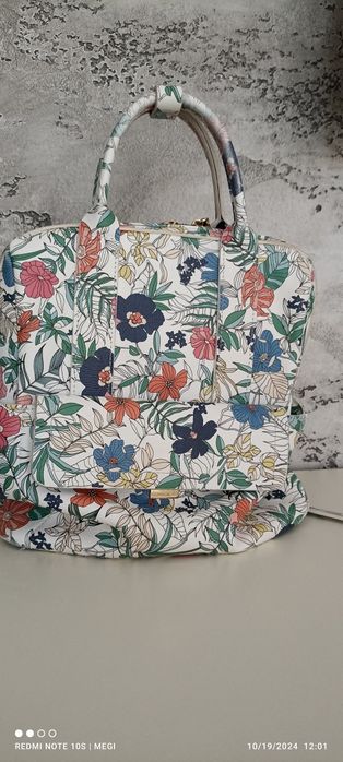 Кожена раница и коженa чанта в червено