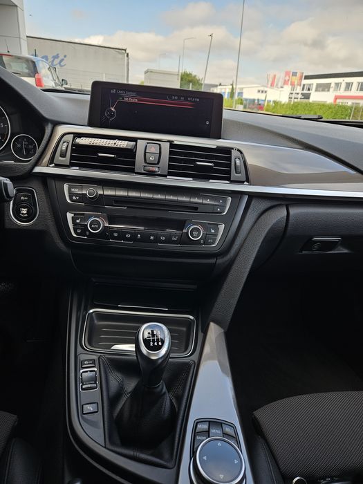BMW SERIA 3  2.0 diesel 143cp