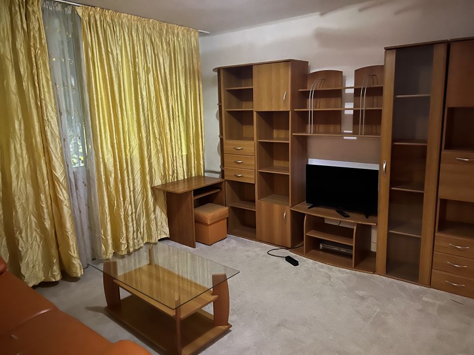 INCHIRIEZ APARTAMENT Calea Bucuresti (In spate la Institut)